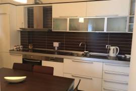 Apartament 2+1, Rr Hoxha Tashim , Vente