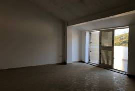 apartament 2+1 ne zonen e Freskut, Eladás