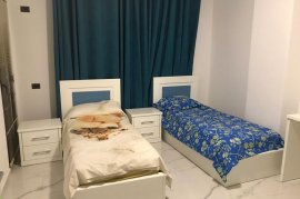 APARTAMENT ME QIRA 2+1, UNAZA E RE , Huren