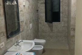 APARTAMENT ME QIRA 2+1 NE ASTIR , Bérlés