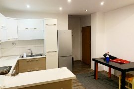 2+1(83 m2) mbi Kristal Center, Qera