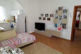 APARTAMENT ME QIRA 2+1 TEK GLOBE , Miete