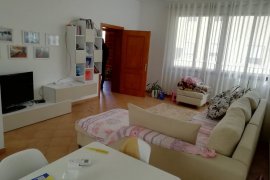 APARTAMENT ME QIRA 2+1 TEK GLOBE , Bérlés