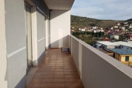 SHITET APARTAMENT NË LUSHNJE, Verkauf