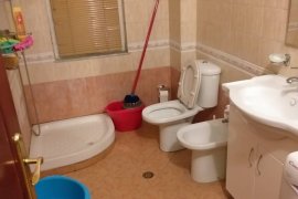 Shitet apartament 2+1 61,000 euro 75 m2 te xhomlli, Sale