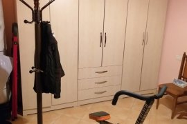 Shitet apartament 2+1 61,000 euro 75 m2 te xhomlli, Vente