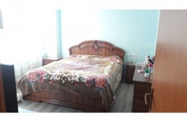 Ne Yzberisht shitet apartament 2+1, Venta