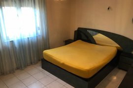 APARTAMENT ME QIRA 3+1 TE RRUGA DURRESIT , Alquiler