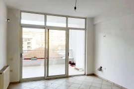 Apt tek KIKA 1 (Kom.e Parisit) 1+1 , Verkauf