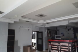 Jepet me qira ambjent biznesi duplex., Ενοικίαση