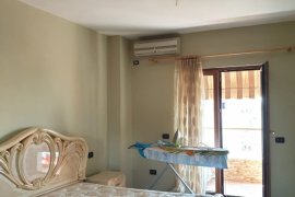 JEPET APARTAMENT 3+1 ME QIRA TE KOMUNA PARISIT!, Ενοικίαση