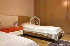 APARTAMENT 2+1+1 POST PARKIMI ZONA GARDA , Qera