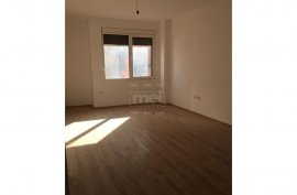 Ne Qender shitet apartamenti 2+1 , Venta