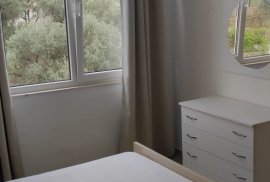 Super Apartament 3+1 ne Liqenin e Thate , Ενοικίαση