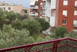 Super Apartament 3+1 ne Liqenin e Thate , Ενοικίαση