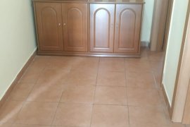 1+1+Ballkon (I Madh) Ne 21 Dhjetor - Pallat I Ri, Location