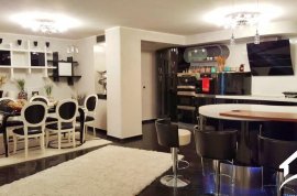  Jepet me qira Super Luxury apartament , Huren