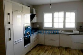 Tirane, shes Vile 4 Kateshe me Pishine 945 m² TEG, Venta