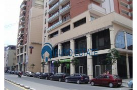 Tirane, shes ambjent biznesi 37 m², 73.000 Euro 