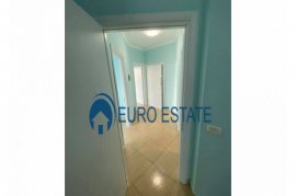 Tirane shes apartament 2+1, 73.500 Euro Unaza e Re, Πώληση