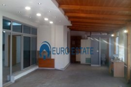 Tirane, apartament me qera 3+1, 700 Euro Ish Parku, Huren