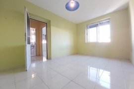 Shitet Apartament 2+1 tek Zona e Pazarit te Ri  , Shitje