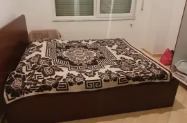 Shitet apartament 2+1+Garazh me Hipoteke... Fresk., Πώληση