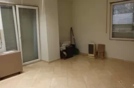 Shitet apartament 2+1+Garazh me Hipoteke... Fresk., Sale