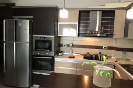 Super Apartament 2+1 shitje mbi qendren Kristal, Shitje