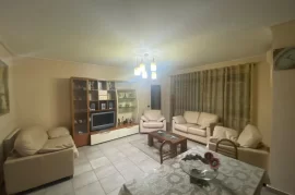 Apartament 2+1 me qira në “Rrugën e Elbasanit”, Alquiler