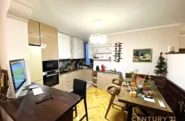 SHITET  APARTAMENT 3+1 PRANE SHESHIT WILLSON!, Venta