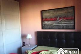 Shitet apartament 2+1, Sale