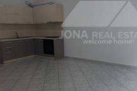 Apartament 1 + 1 me qera prane Liqenit te Thate, Qera