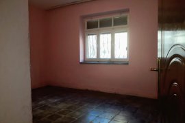 SHITET APARTAMENT NË LAGJEN 16, KORÇË, Verkauf