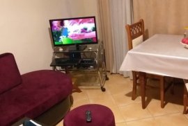 Shitet apartament 2+1 Tek Xhomlliku, Πώληση