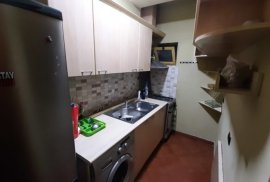 Shitet Apartament ne Bllok 1+1 79m2!, Eladás