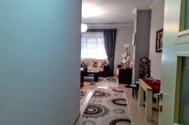 SHITET APARTAMENT NË LAGJEN 9, KORÇË, Sale