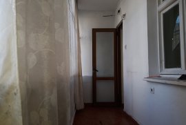 JEPET ME QIRA APARTAMENT 2+1 NË LAGJEN 16, KORÇË, Huren