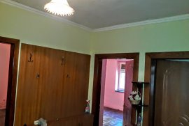 JEPET ME QIRA APARTAMENT 2+1 NË LAGJEN 16, KORÇË, Affitto