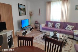 2+1+2WC+2Bllk+Garazh (FRESK-Rr. Kryesore) , Location