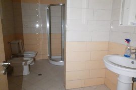 Apartament i Madh 2+1 tek Kop. Botanik , Qera