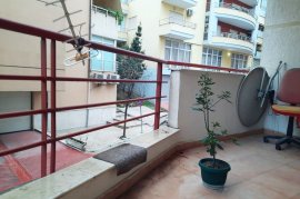 Apartament i Madh 2+1 tek Kop. Botanik , Qera