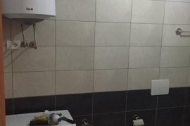 Jepet apartament me qera 1+1 tek rruga e kavajes , Ενοικίαση