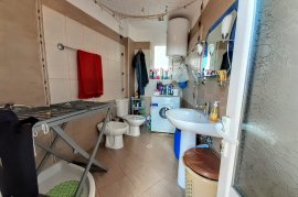 SHITET APARTAMENT NË LAGJEN 9, KORÇË, Vente