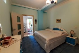 SHITET APARTAMENT NË LAGJEN 9, KORÇË, Shitje