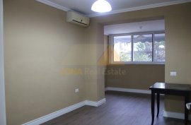 Apartament per zyra me qira ne zonen e Bllokut, Miete