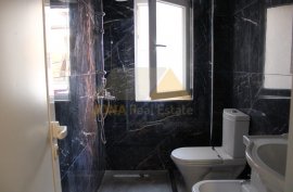 Apartament per zyra me qira ne zonen e Bllokut, Ενοικίαση