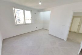 Shitet Apartament Komplet i Rinovuar: 1+1 , Shitje