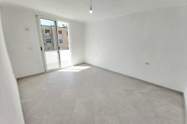 Shitet Apartament Komplet i Rinovuar: 1+1 , Eladás