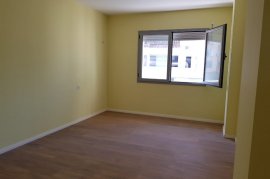 Apartament 3+1 per shitje ne Rrugen Sali Butka, Shitje